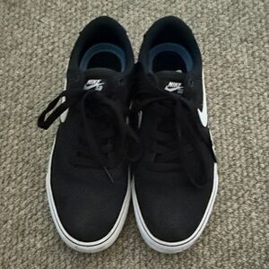 Nike Womens Black and White Sneakers